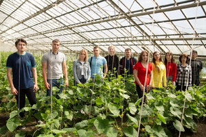 Досвід провідної наукової школи з урахуванням інноваційних підходів навчання в основі підготовки висококваліфікованих фахівців.